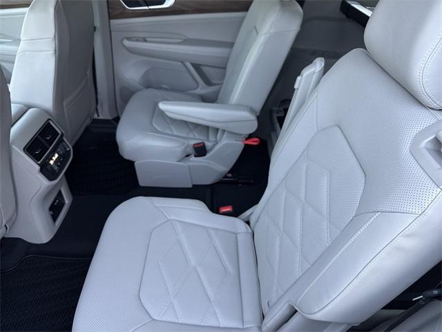 new 2026 Volkswagen Atlas car, priced at $46,999