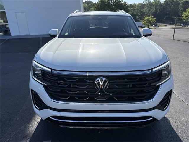 new 2025 Volkswagen Atlas car, priced at $51,499
