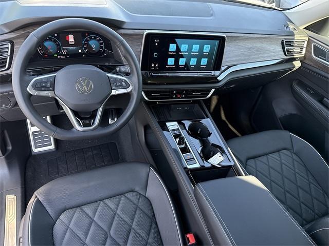 new 2025 Volkswagen Atlas car, priced at $51,499