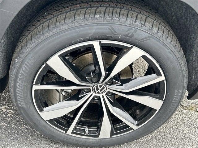 new 2024 Volkswagen Atlas Cross Sport car, priced at $48,874