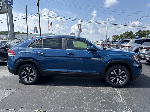 new 2025 Volkswagen Atlas Cross Sport car