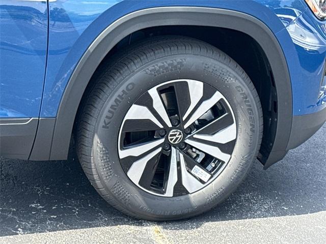 new 2025 Volkswagen Atlas Cross Sport car