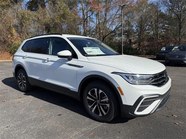 new 2024 Volkswagen Tiguan car, priced at $27,559