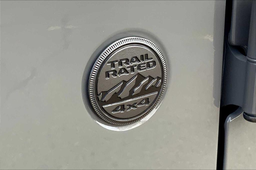 used 2023 Jeep Gladiator car, priced at $33,384