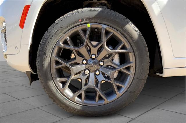 new 2025 Jeep Grand Cherokee car, priced at $62,880