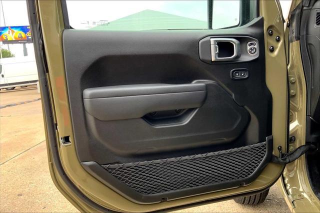 new 2025 Jeep Wrangler car, priced at $47,089