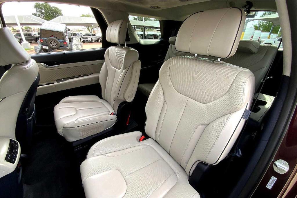 used 2024 Hyundai Palisade car, priced at $39,991