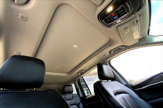 used 2024 Jeep Grand Cherokee car, priced at $36,371