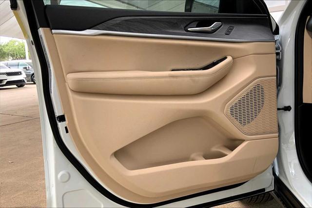 new 2025 Jeep Grand Cherokee car, priced at $49,723