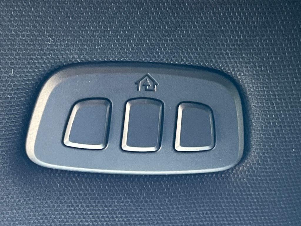 new 2025 Ford Explorer car, priced at $54,371