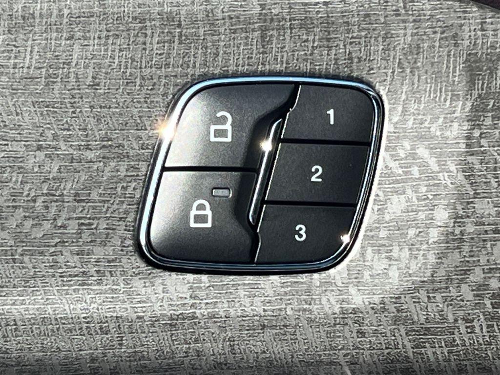 new 2025 Ford Explorer car, priced at $54,371