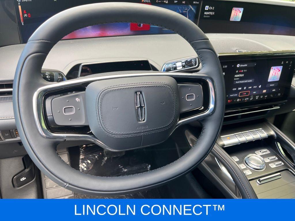 new 2025 Lincoln Nautilus car, priced at $68,275