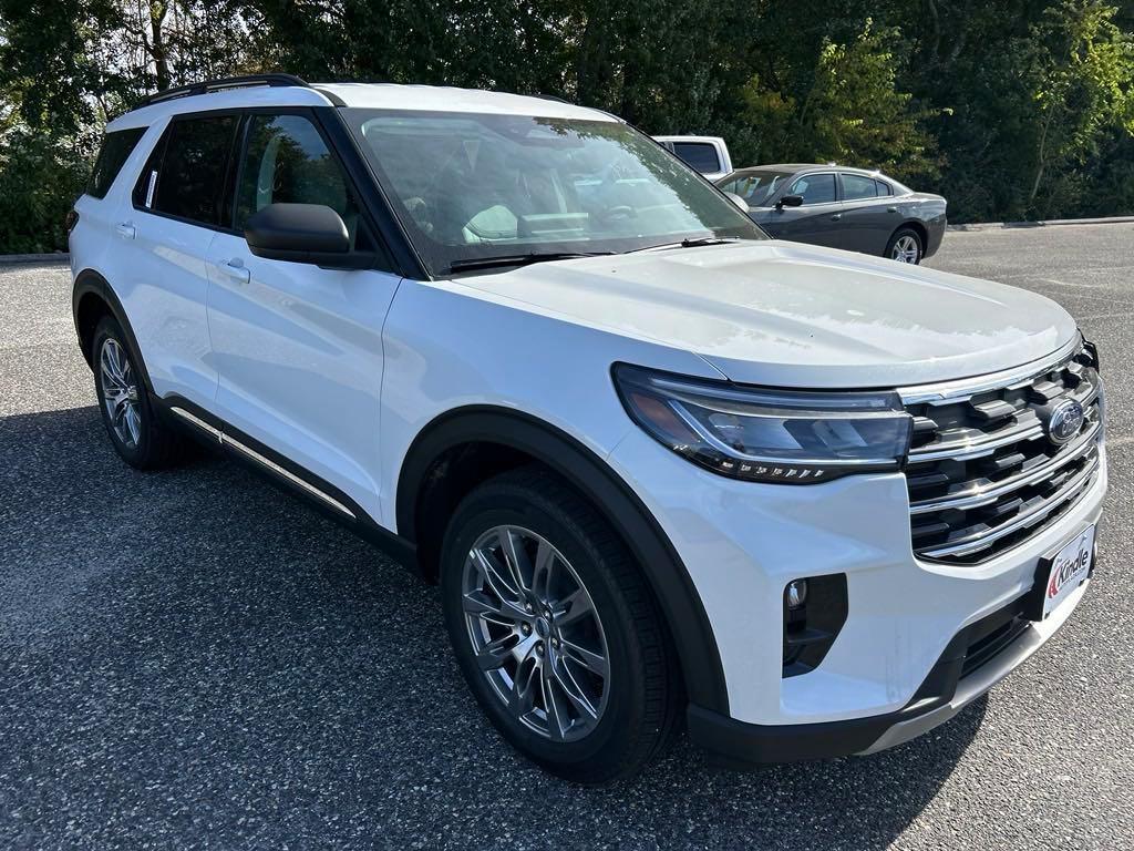 new 2025 Ford Explorer car, priced at $44,474