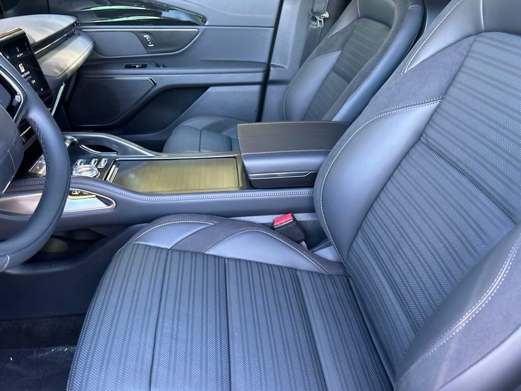 new 2024 Lincoln Nautilus car, priced at $53,996