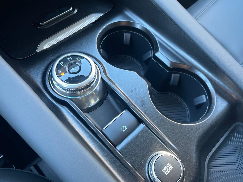 new 2025 Ford Explorer car, priced at $48,417