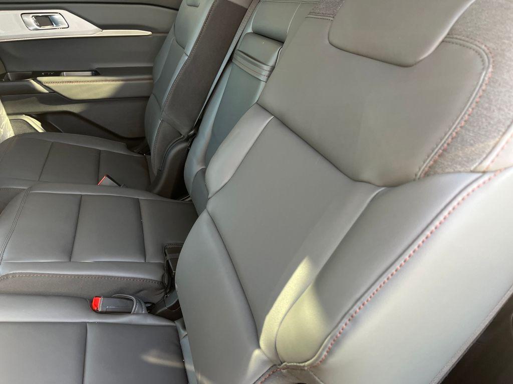 new 2025 Ford Explorer car, priced at $48,417