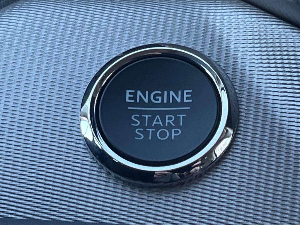 new 2025 Ford Explorer car, priced at $48,417