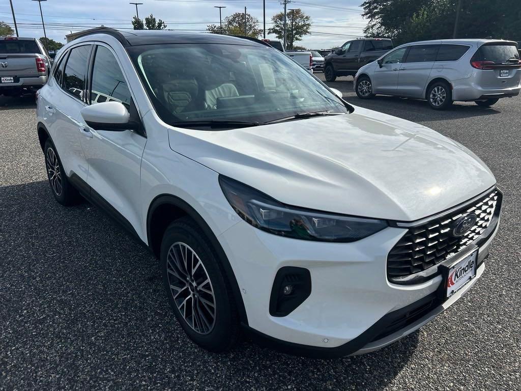 new 2024 Ford Escape car, priced at $39,065