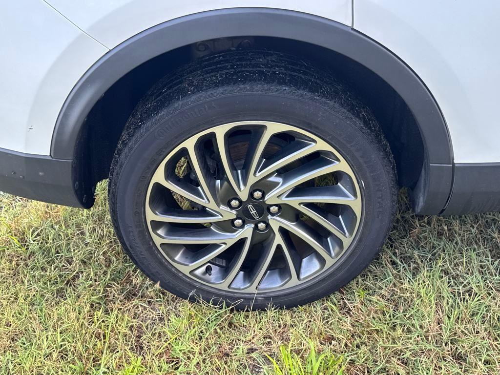 used 2020 Lincoln Nautilus car, priced at $28,499