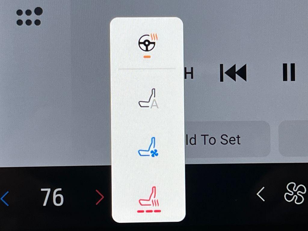 new 2025 Ford Explorer car, priced at $58,422