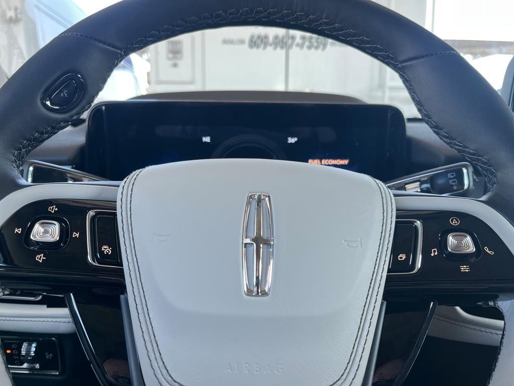 new 2025 Lincoln Aviator car, priced at $72,734