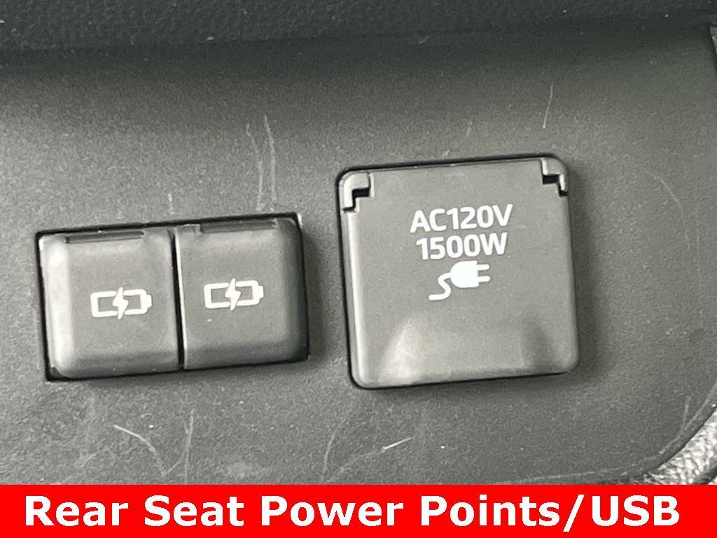 used 2023 Toyota Highlander Hybrid car, priced at $44,999