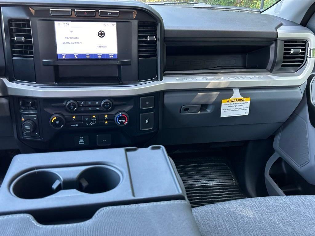 new 2024 Ford F-250 car, priced at $48,399