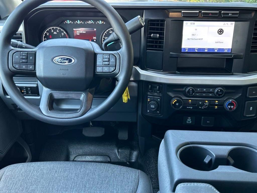 new 2024 Ford F-250 car, priced at $48,399