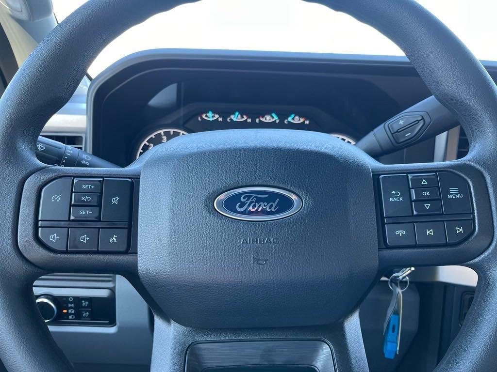 new 2024 Ford F-350 car, priced at $44,833