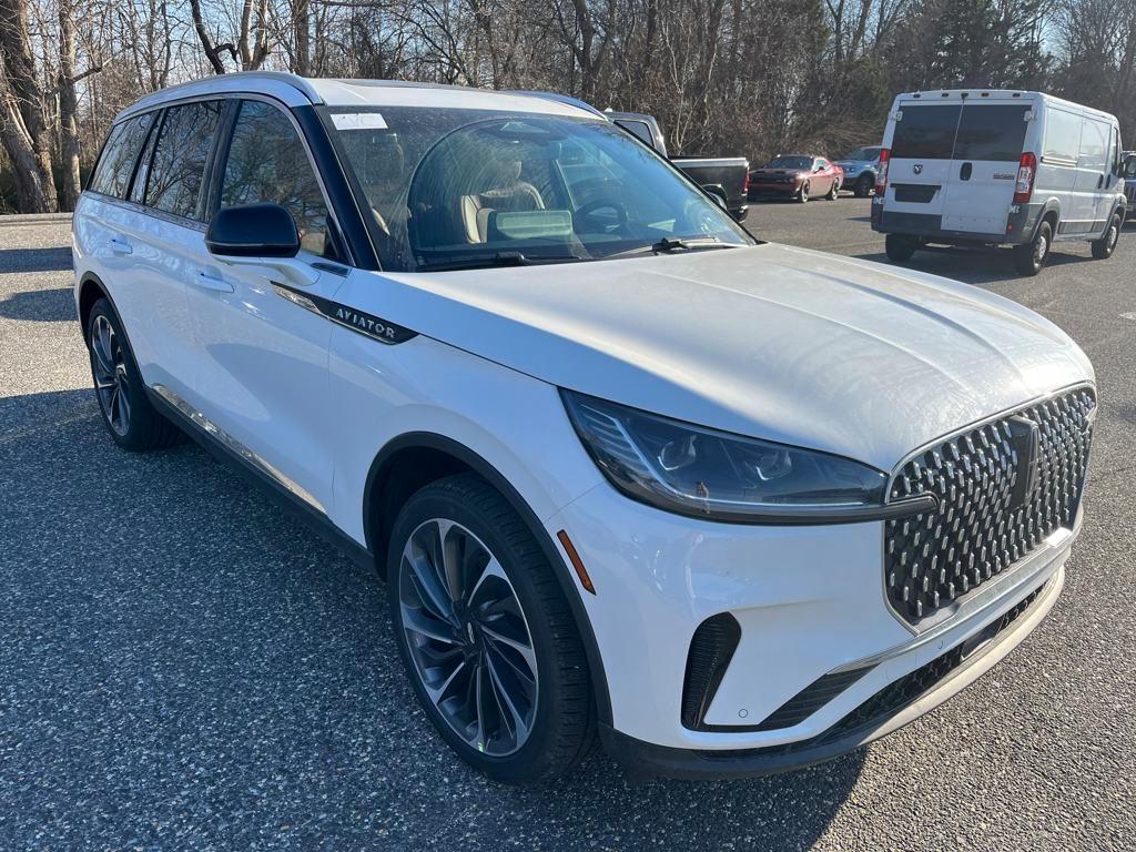 new 2025 Lincoln Aviator car, priced at $69,508