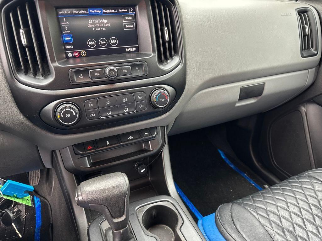 used 2021 GMC Canyon car, priced at $25,999