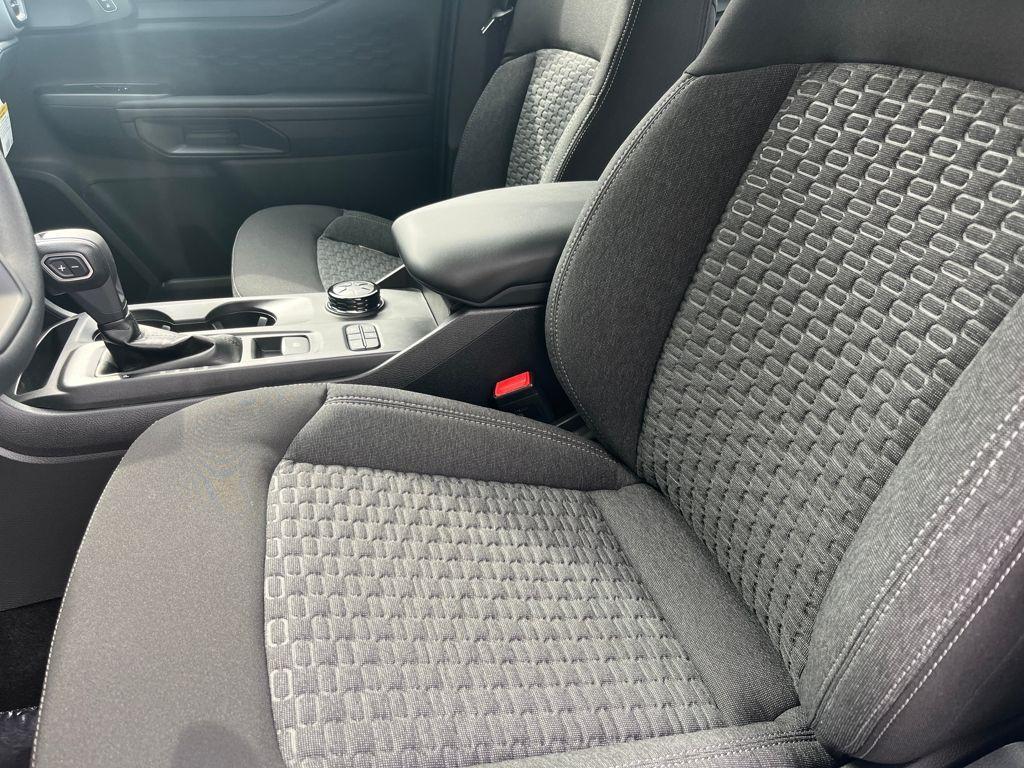 new 2025 Ford Ranger car, priced at $35,980