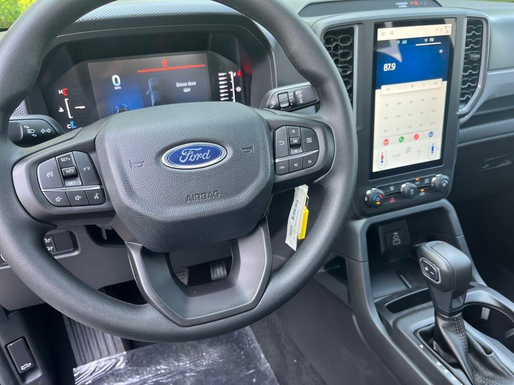 new 2025 Ford Ranger car, priced at $39,380
