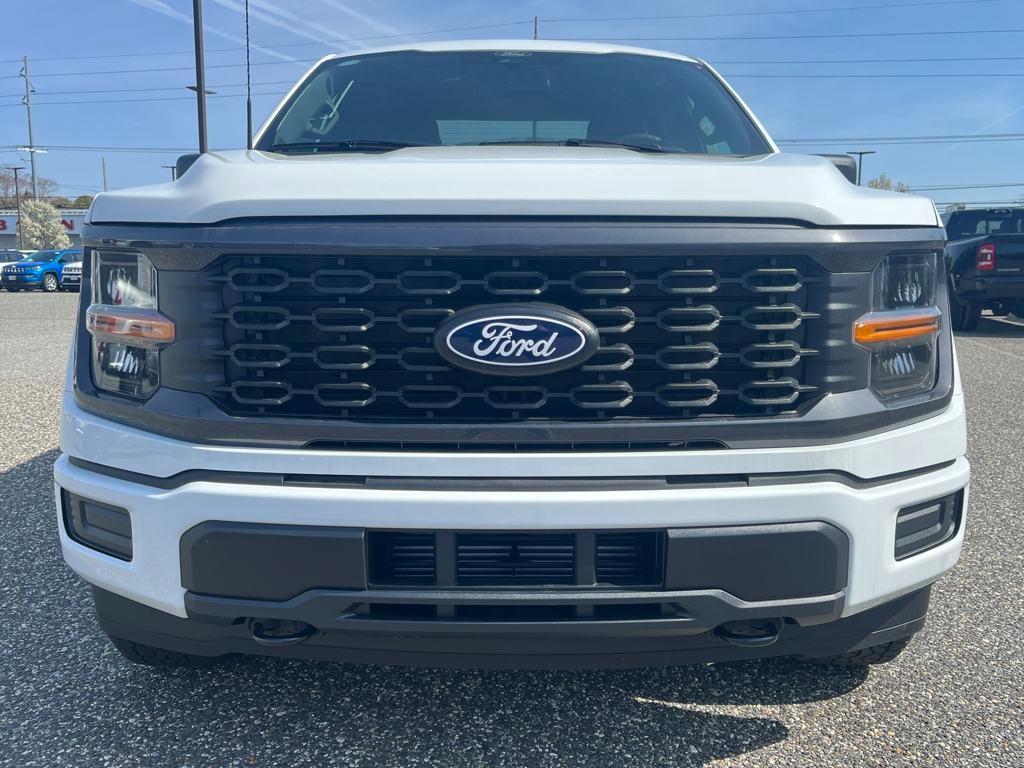 new 2025 Ford F-150 car, priced at $43,582