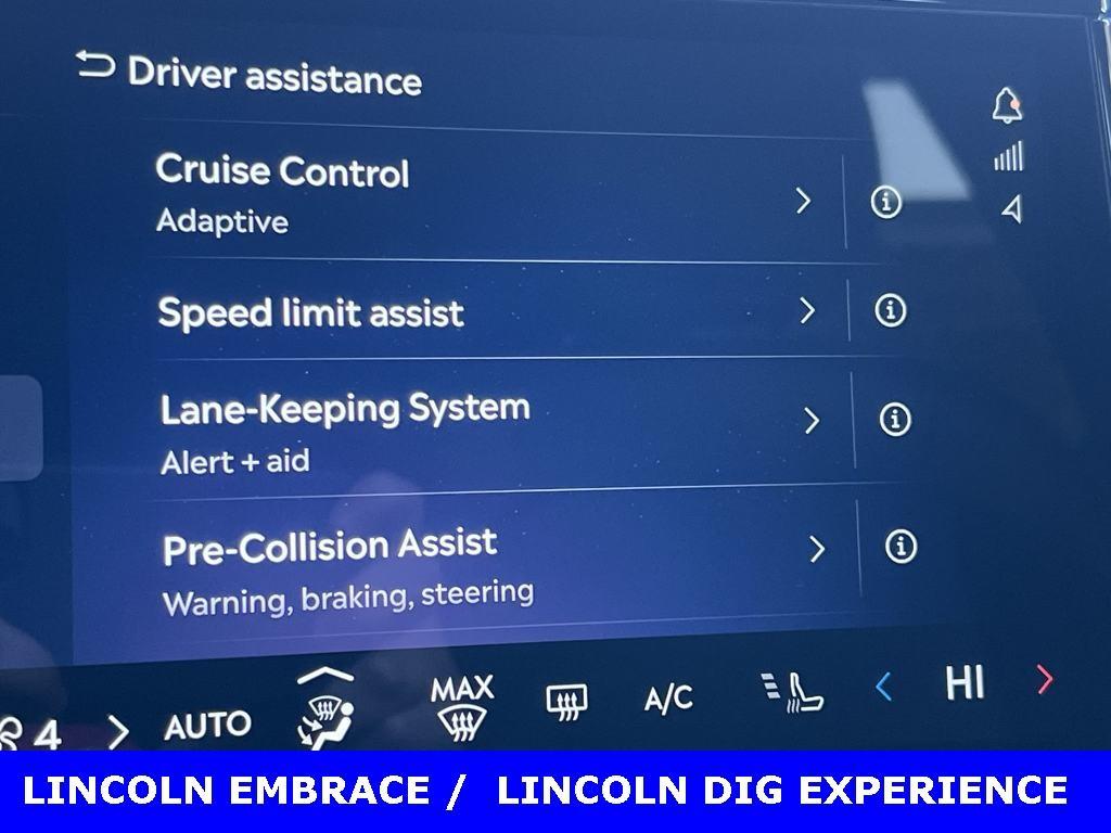 new 2025 Lincoln Nautilus car, priced at $61,571