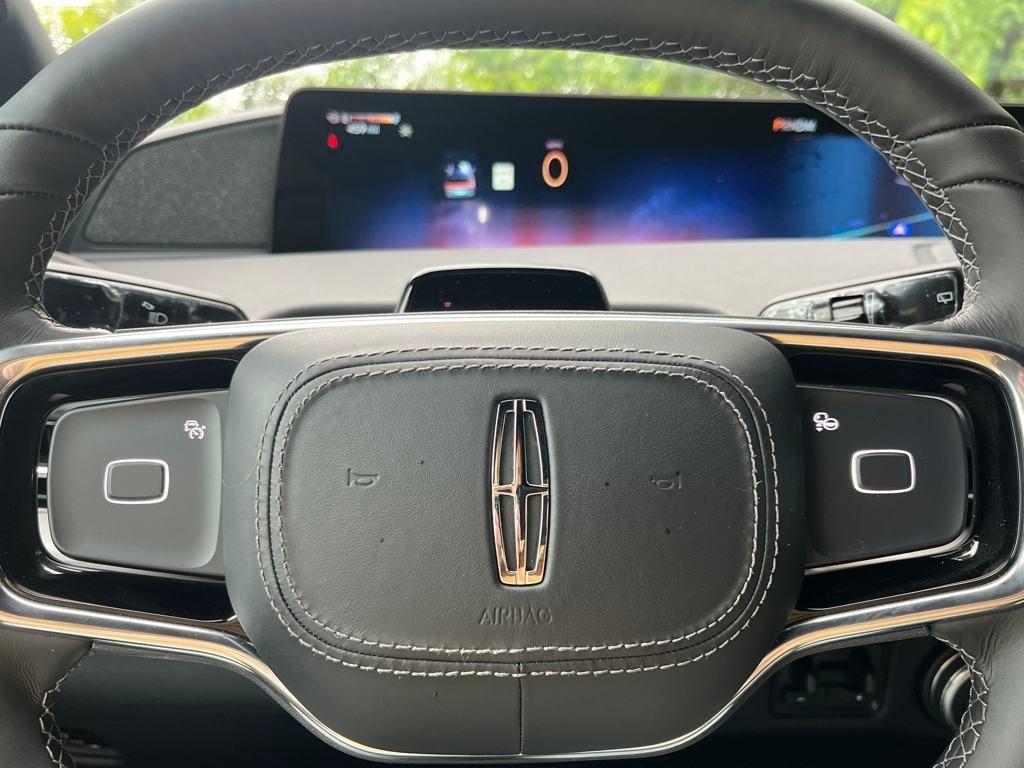 new 2025 Lincoln Navigator L car, priced at $111,595