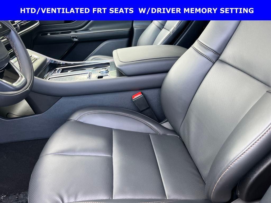 new 2025 Lincoln Aviator car, priced at $58,586