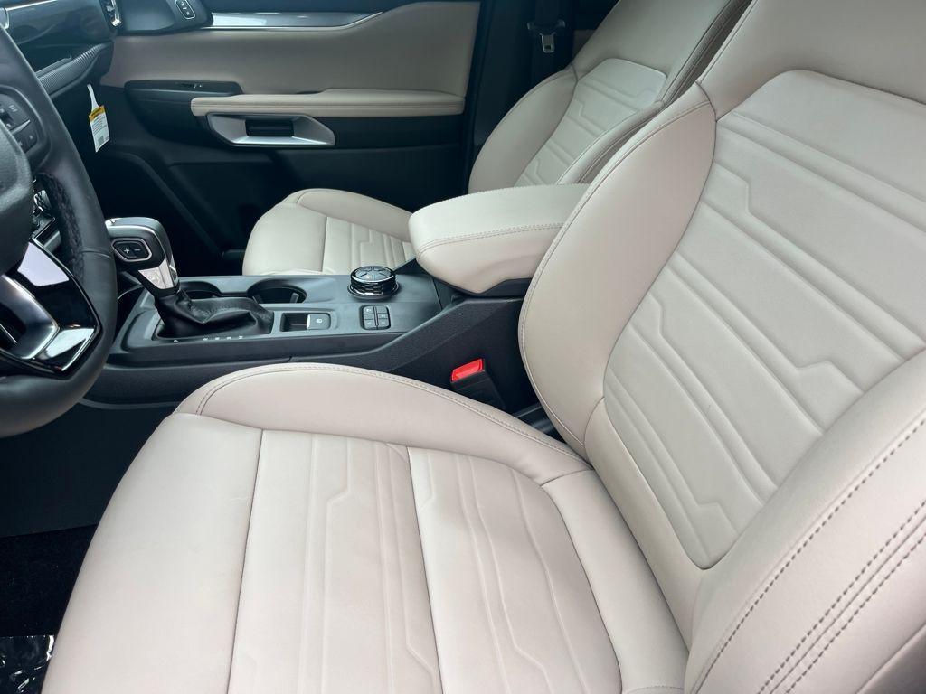 new 2025 Ford Ranger car, priced at $47,900