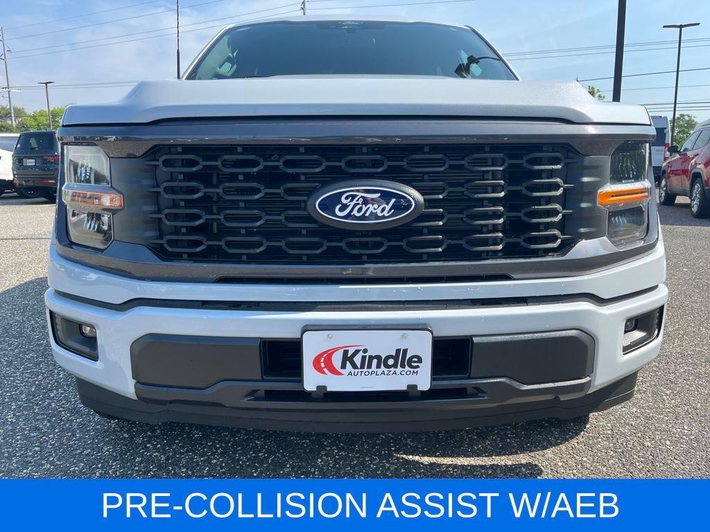 new 2025 Ford F-150 car, priced at $42,418