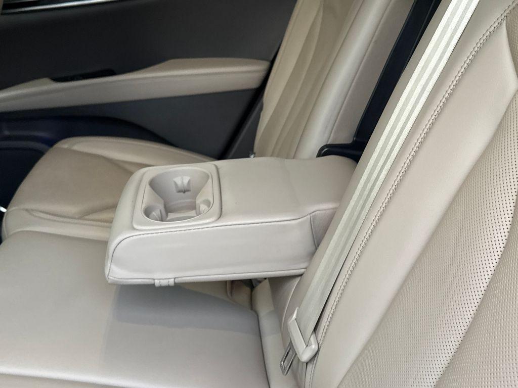 used 2022 Lincoln Nautilus car, priced at $40,000