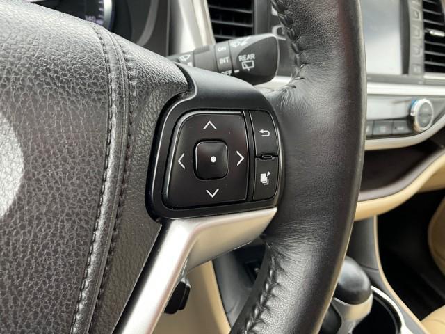 used 2015 Toyota Highlander car, priced at $20,950