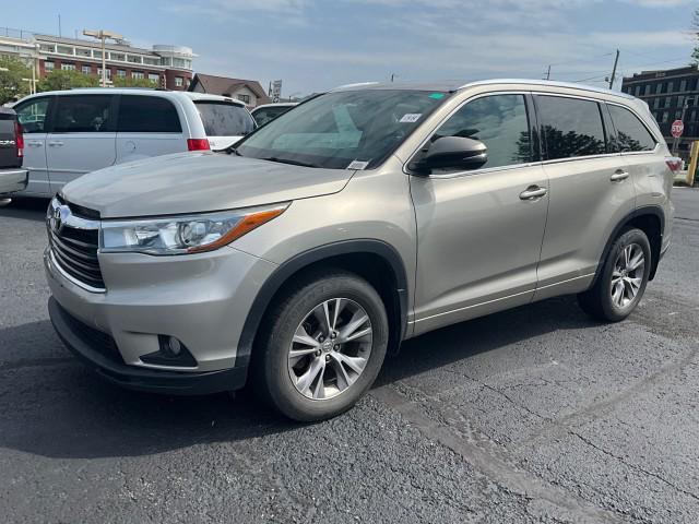 used 2015 Toyota Highlander car, priced at $20,950