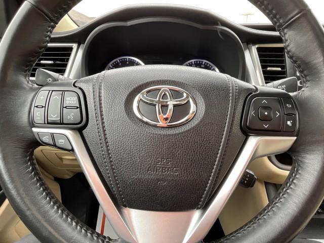used 2015 Toyota Highlander car, priced at $20,950
