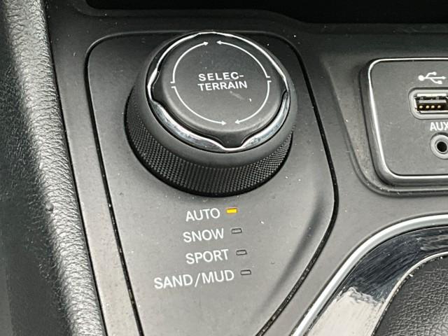 used 2019 Jeep Cherokee car, priced at $14,580