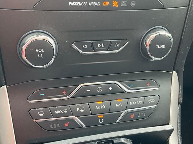 used 2019 Ford Edge car, priced at $13,400