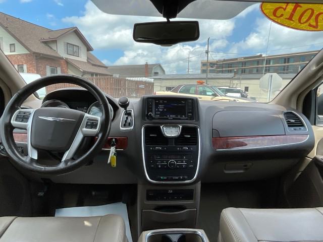used 2015 Chrysler Town & Country car, priced at $5,650
