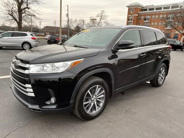 used 2019 Toyota Highlander car, priced at $22,780