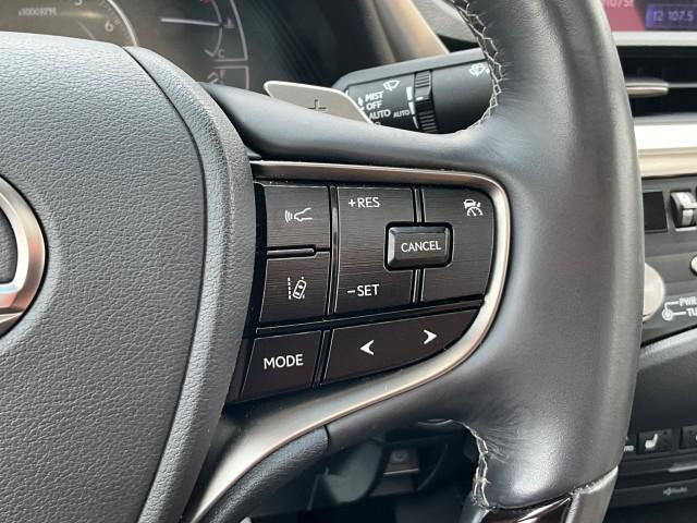 used 2021 Lexus ES 250 car, priced at $28,450
