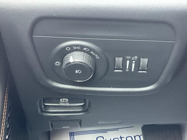 used 2022 Jeep Grand Cherokee car, priced at $37,480