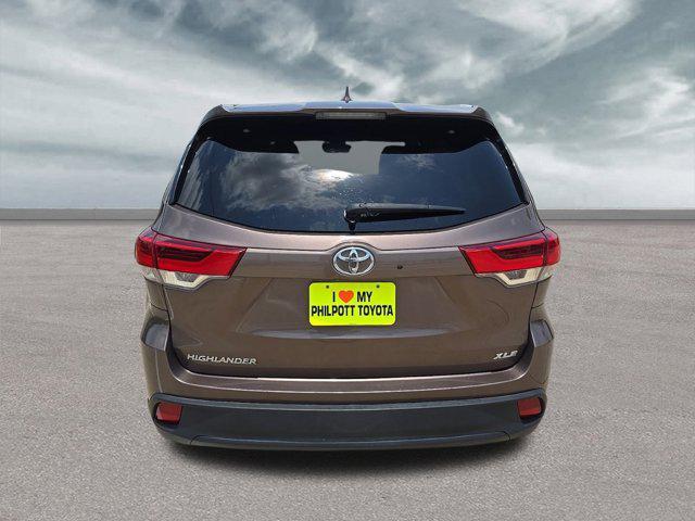 used 2017 Toyota Highlander car, priced at $24,397